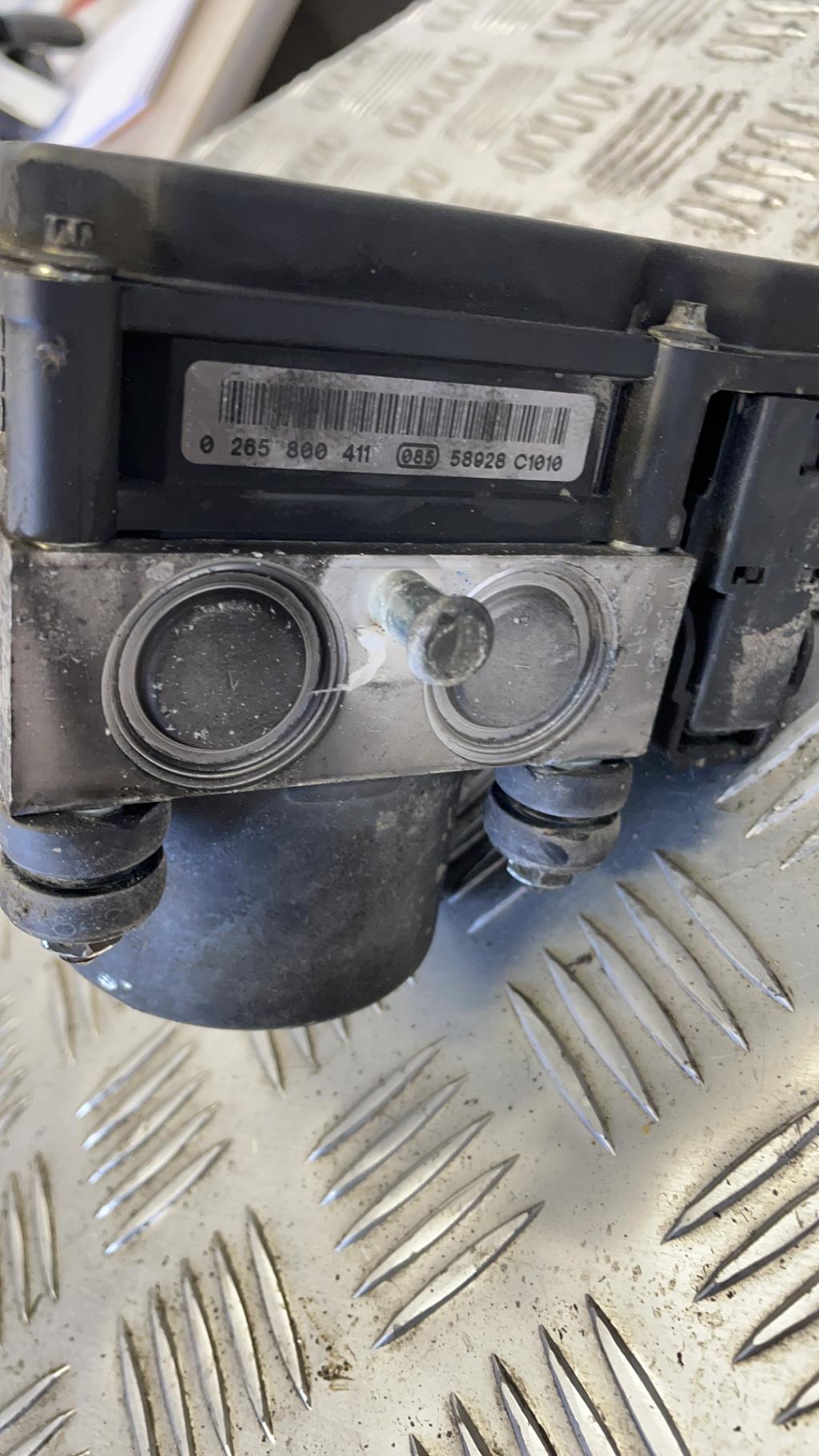 Blocco ABS (antibloccaggio freni) RENAULT CLIO 3 PHASE 1 Diésel - 1