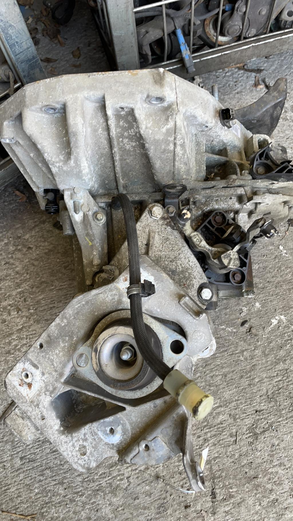 Boite de vitesses RENAULT CLIO 3 PHASE 1  - 1
