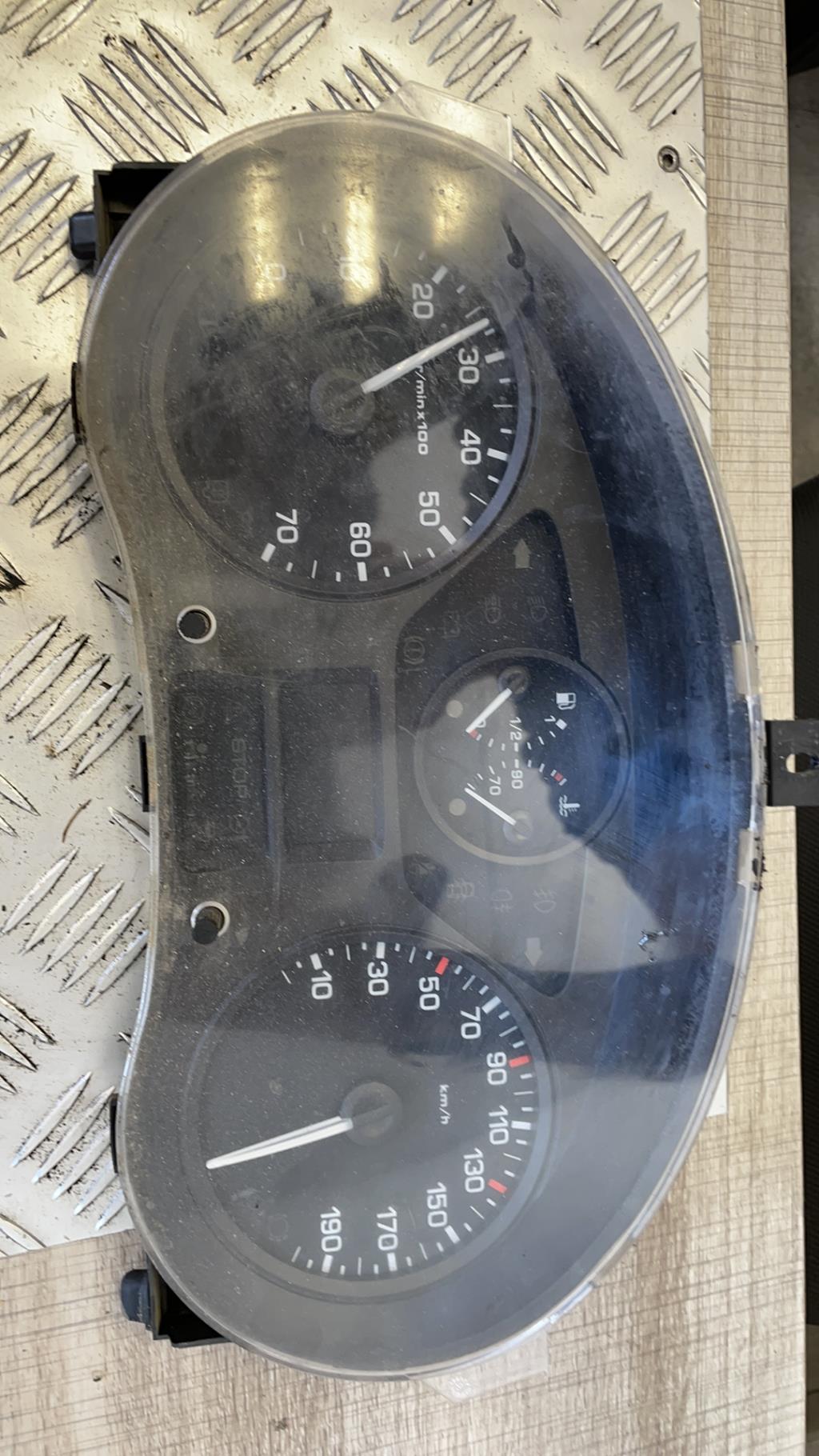 Compteur FIAT SCUDO 2 Diesel - 1