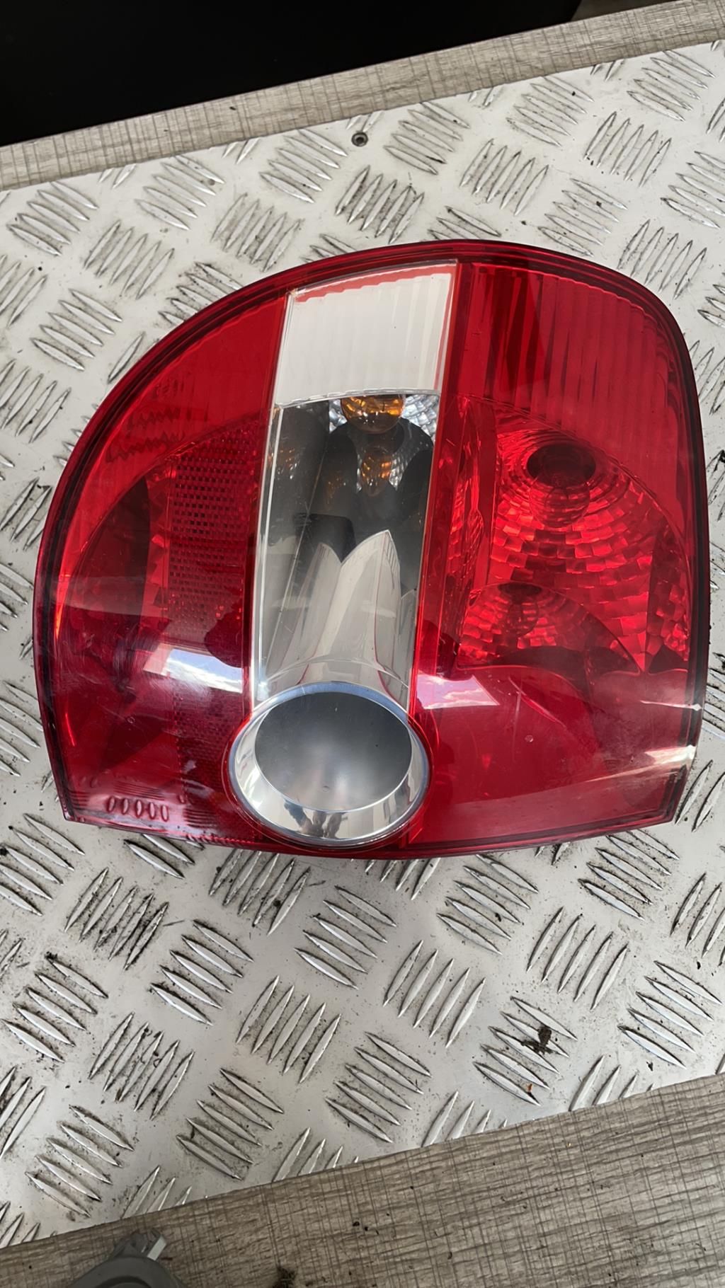 Fanale posteriore principale sinistro (luci) VOLKSWAGEN FOX Gasolina - 1