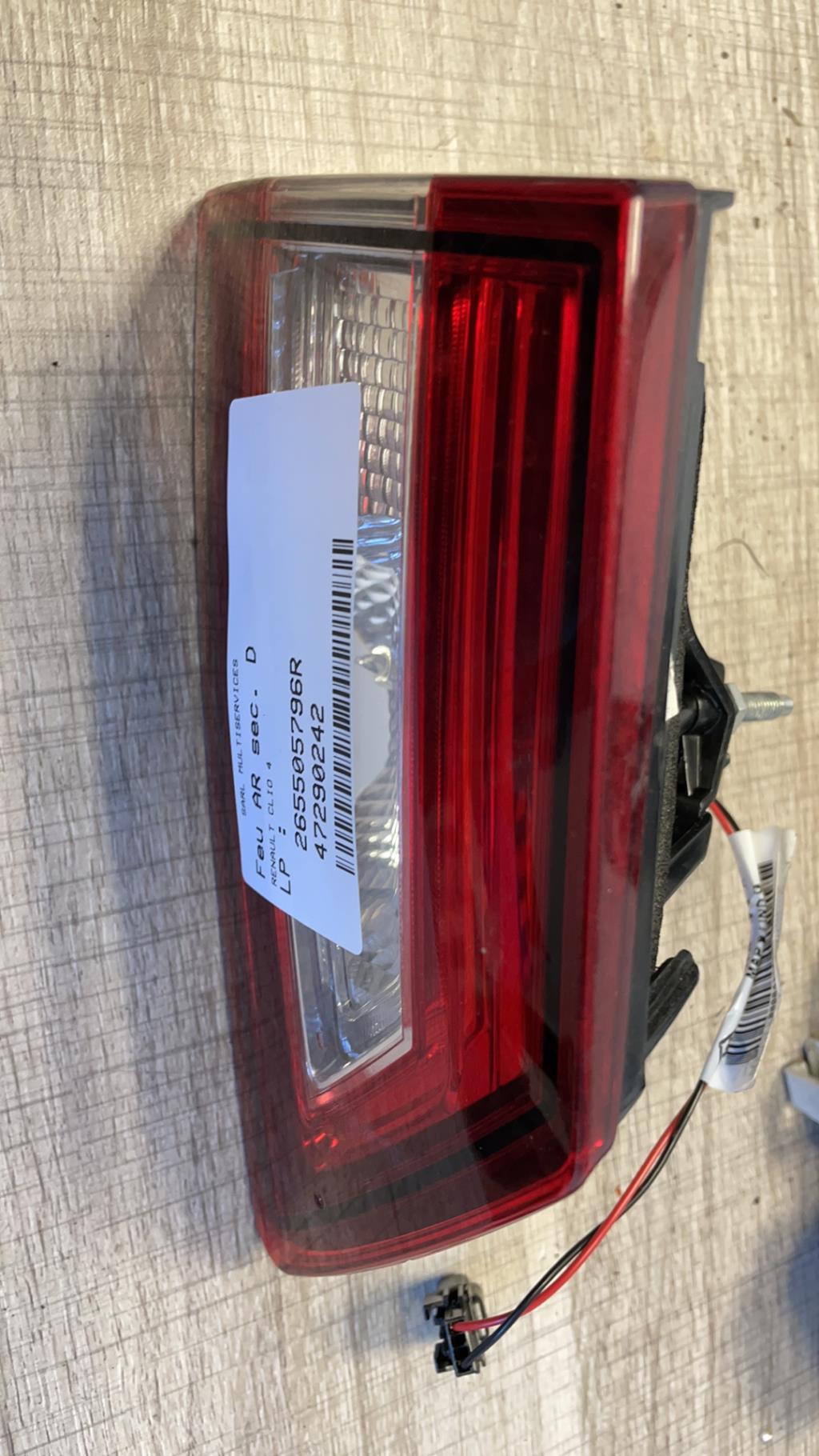 Feu arriere secondaire droit (feux) RENAULT CLIO 4 PHASE 1  - 1