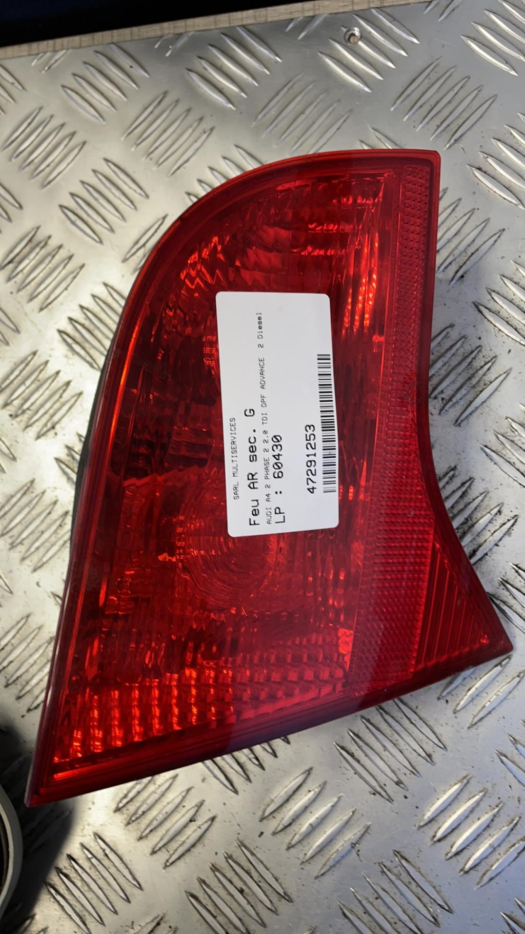 Feu arriere secondaire gauche (feux) AUDI A4 2 AVANT PHASE 2 BREAK Diesel - 1
