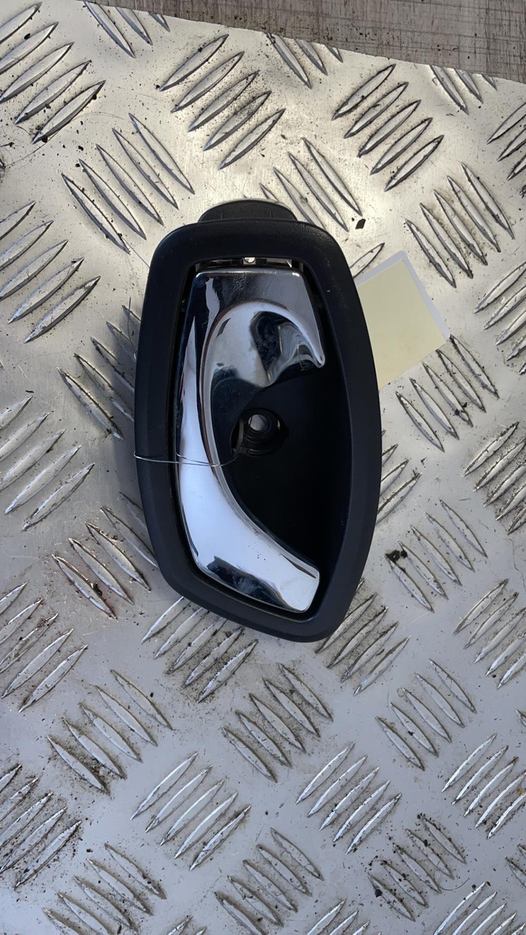 Maniglia interna posteriore destra RENAULT MEGANE 3 PHASE 3 Diésel - 1