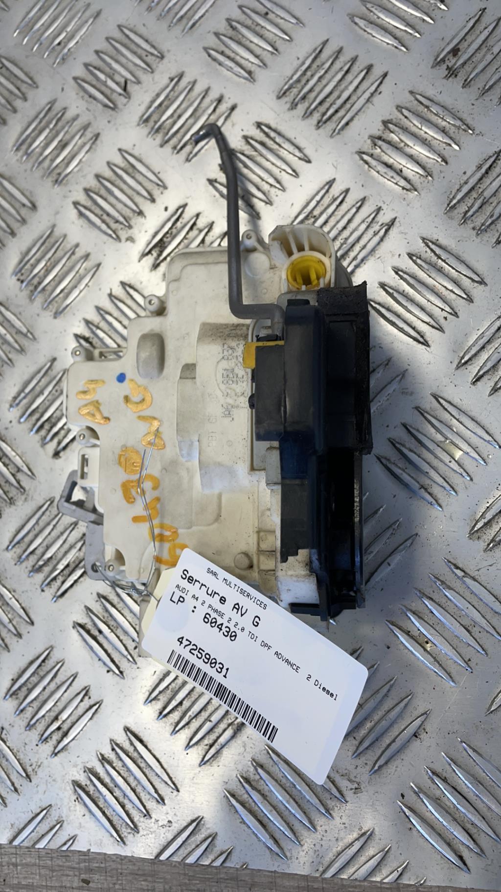Serrure avant gauche AUDI A4 2 AVANT PHASE 2 BREAK Diesel - 1