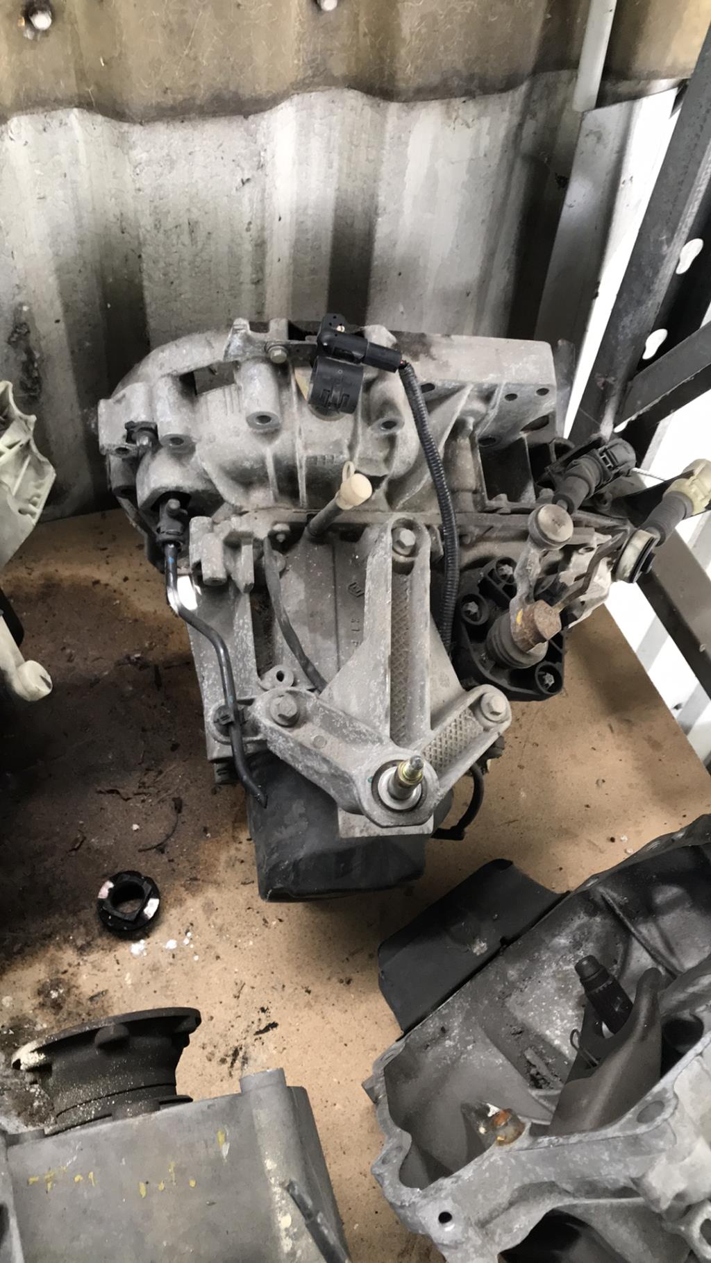 Boite de vitesses NISSAN MICRA 3 PHASE 1  - 1