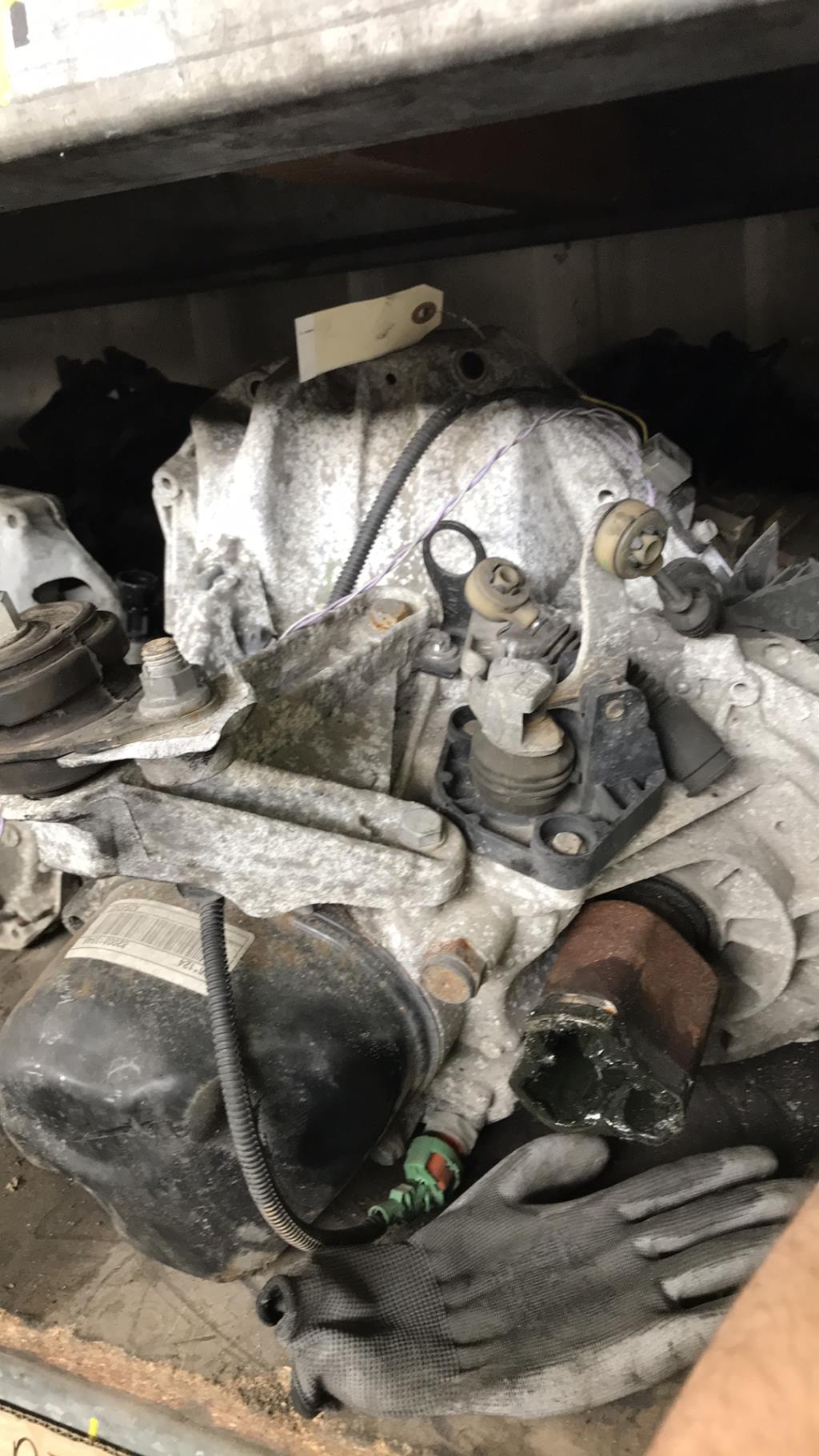 Boite de vitesses RENAULT CLIO 3 PHASE 1  - 1