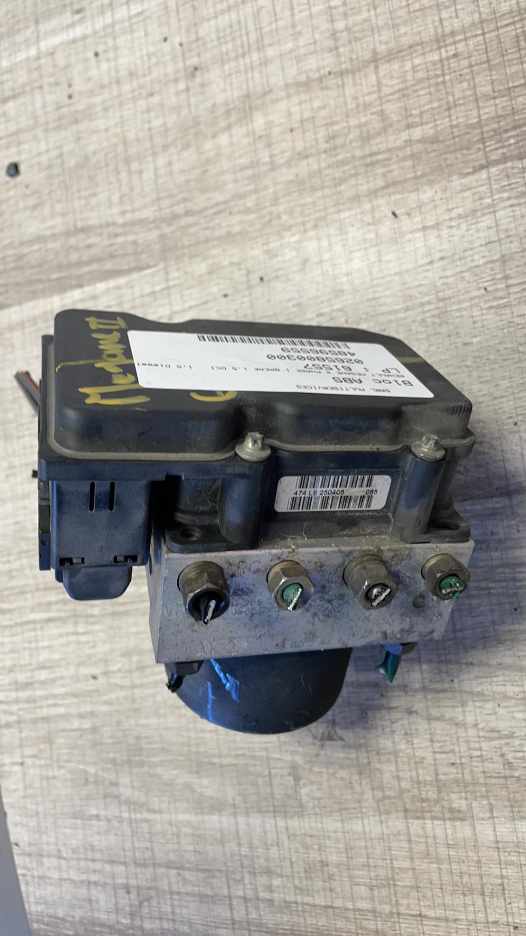 Blocco ABS (antibloccaggio freni) RENAULT MEGANE 2 PHASE 1 BREAK Diésel - 1