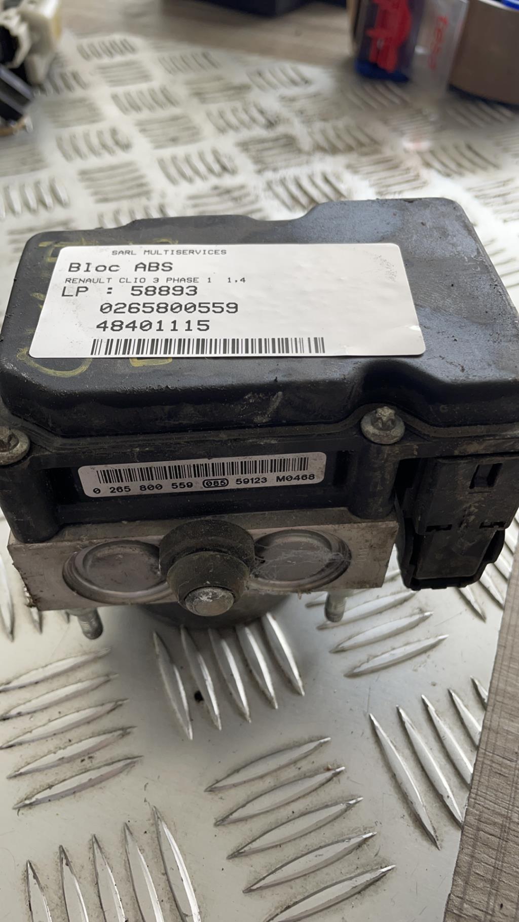 Blocco ABS (antibloccaggio freni) RENAULT CLIO 3 PHASE 1 Gasolina - 1