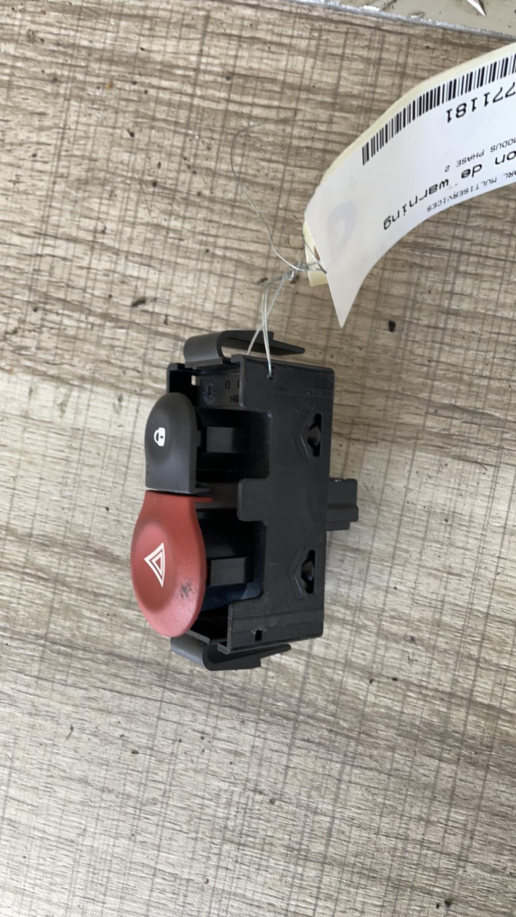 Bouton de warning RENAULT GRAND MODUS PHASE 2 Diesel - 1
