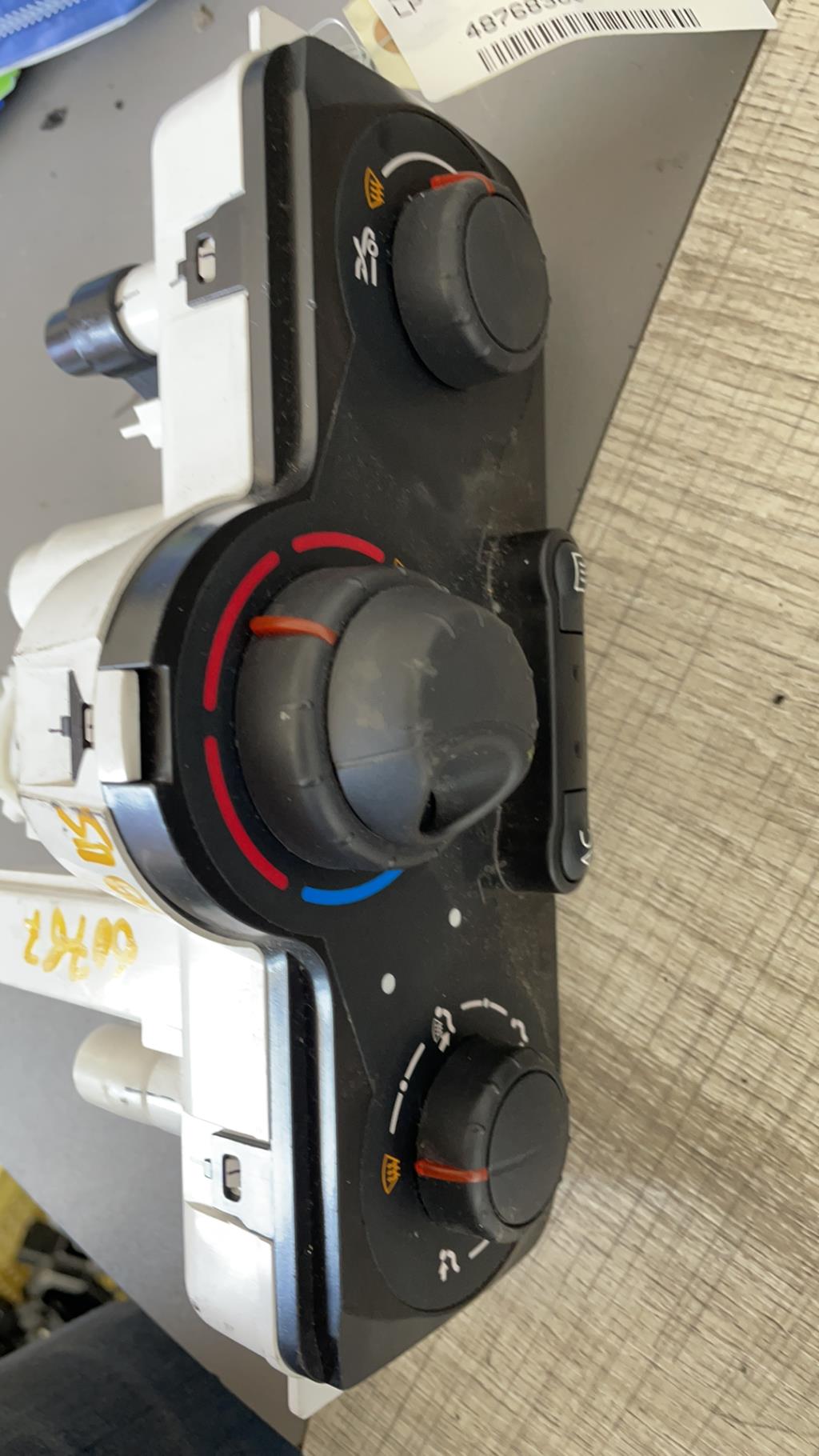 Commande chauffage RENAULT MODUS PHASE 2 Diesel - 1