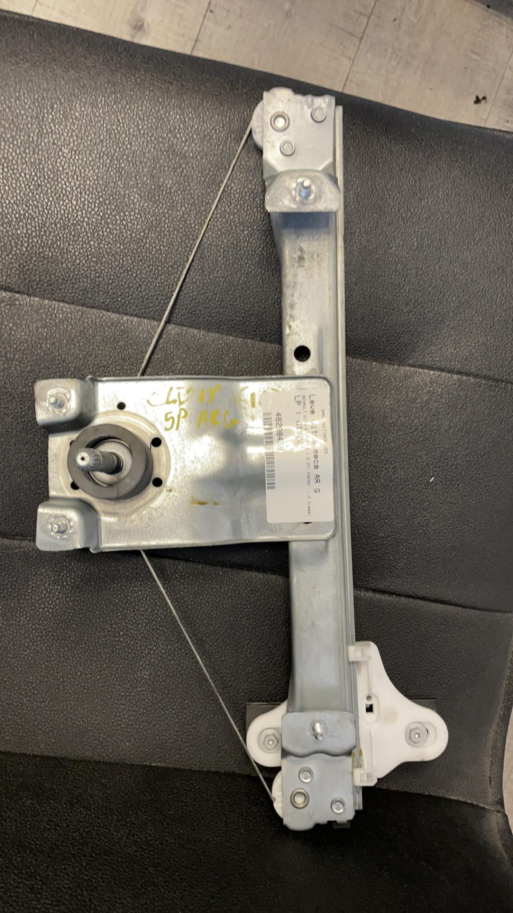 Alzacristalli manuale posteriore sinistro RENAULT CLIO 4 PHASE 2 Diésel - 1