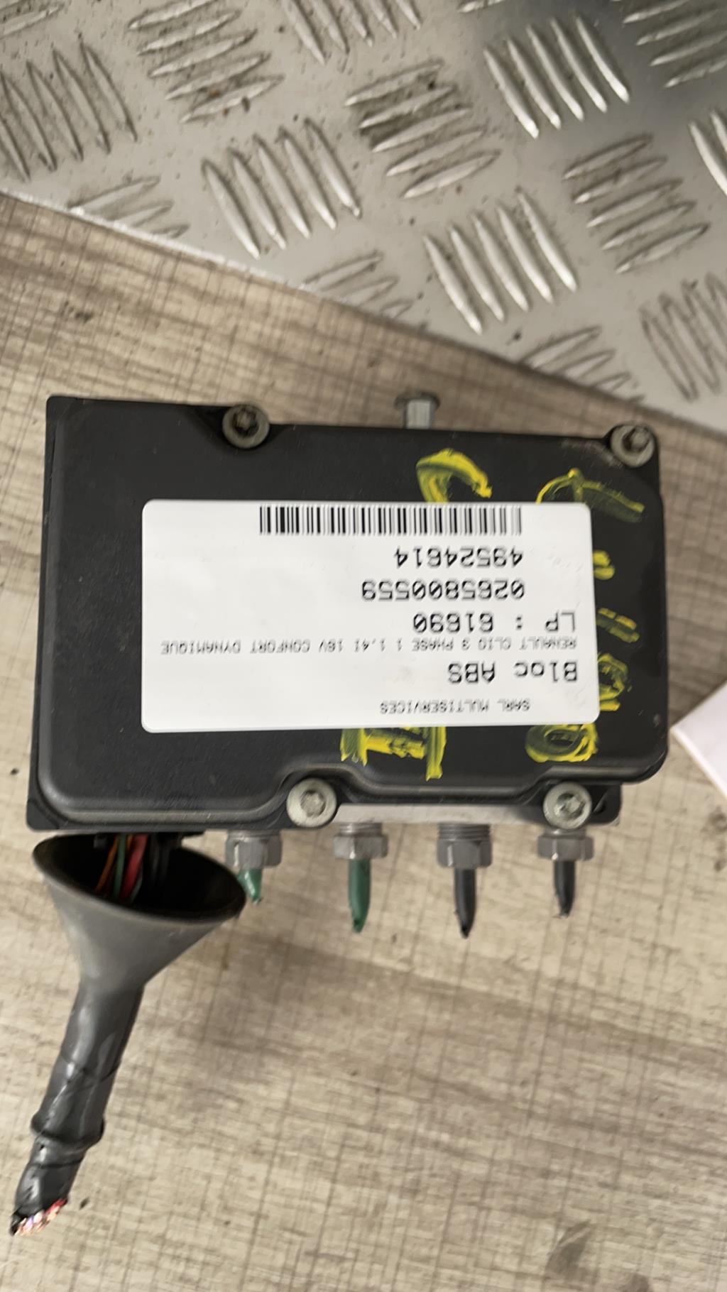 Blocco ABS (antibloccaggio freni) RENAULT CLIO 3 PHASE 1 Gasolina - 1