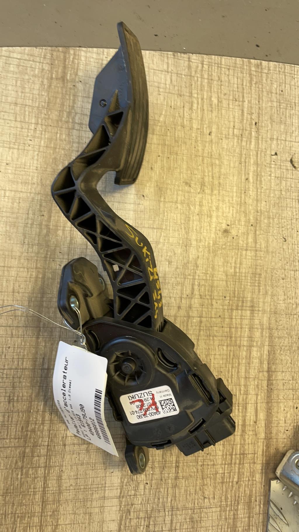 Pedale acceleratore SUZUKI SX4 1 Diésel - 1