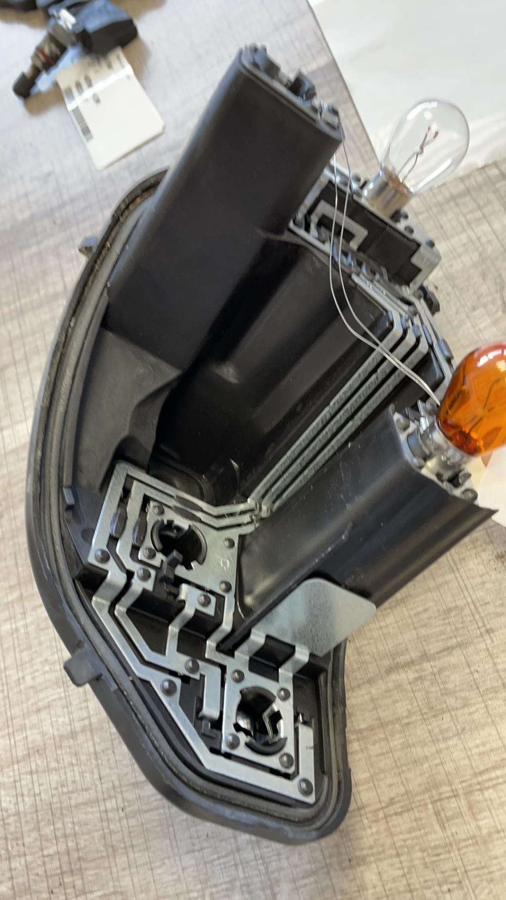 Base portalampade fanale posteriore destro SEAT IBIZA 4 PHASE 2 Diésel - 1