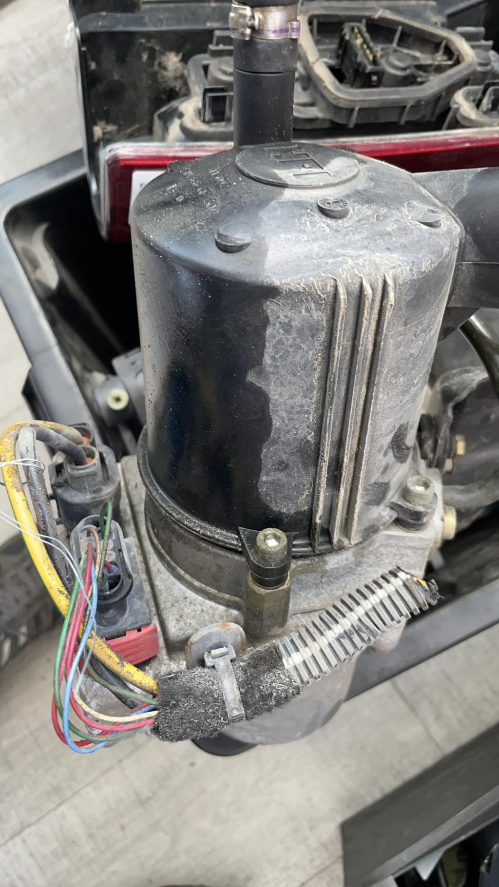 Pompe de direction PEUGEOT 307 PHASE 1  - 1