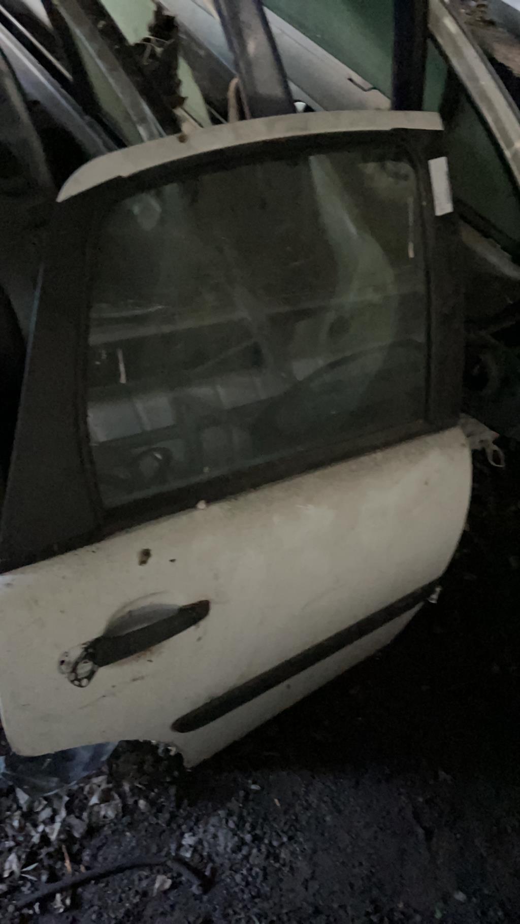 Puerta trasera derecha CITROEN C3 1 PHASE 2 Diésel - 1
