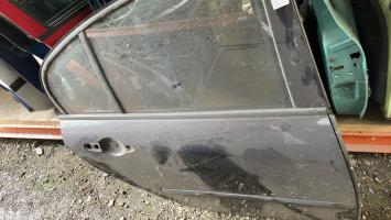 Puerta trasera derecha