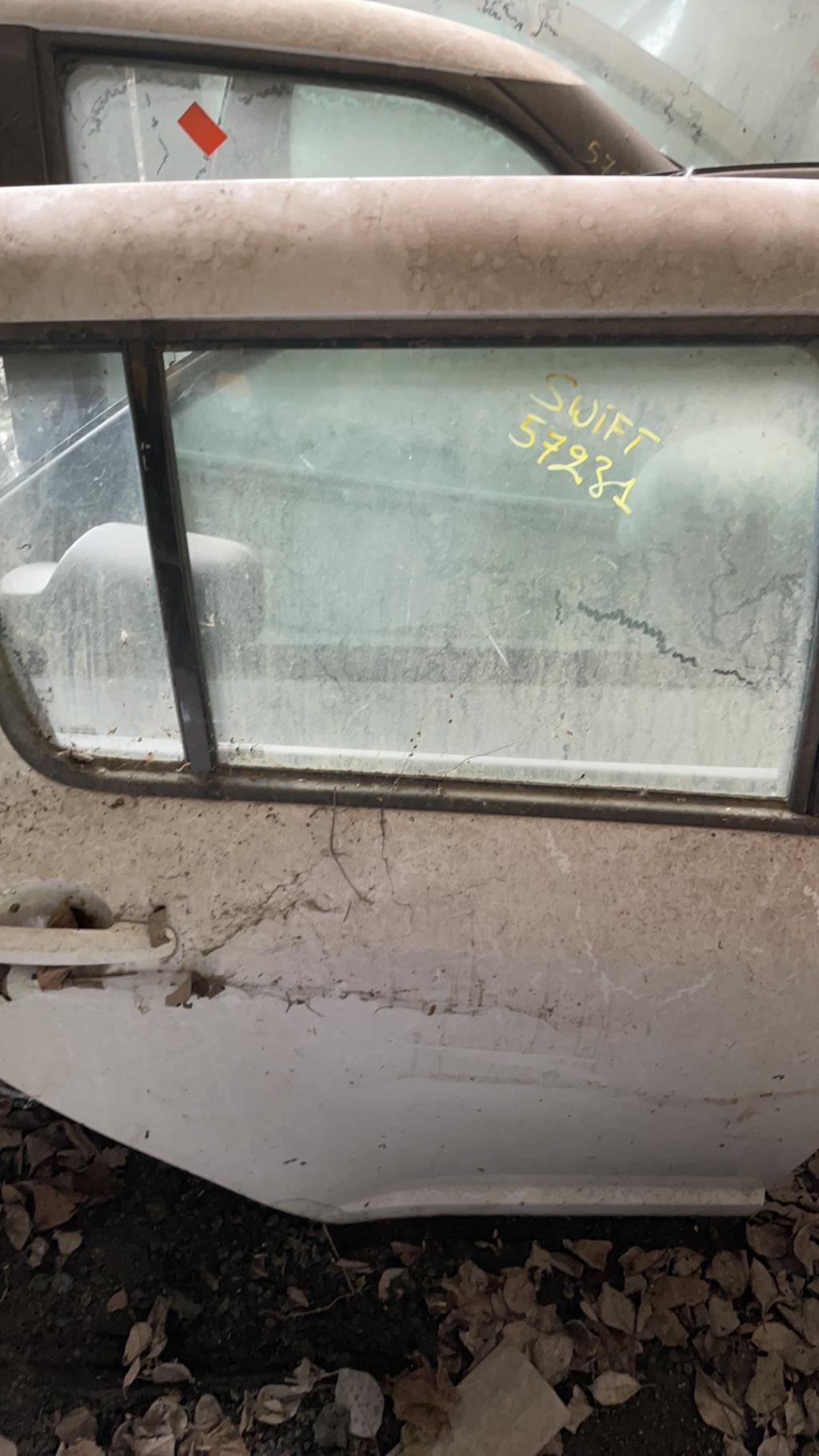 Portiera posteriore destra SUZUKI SWIFT 3 Diésel - 1