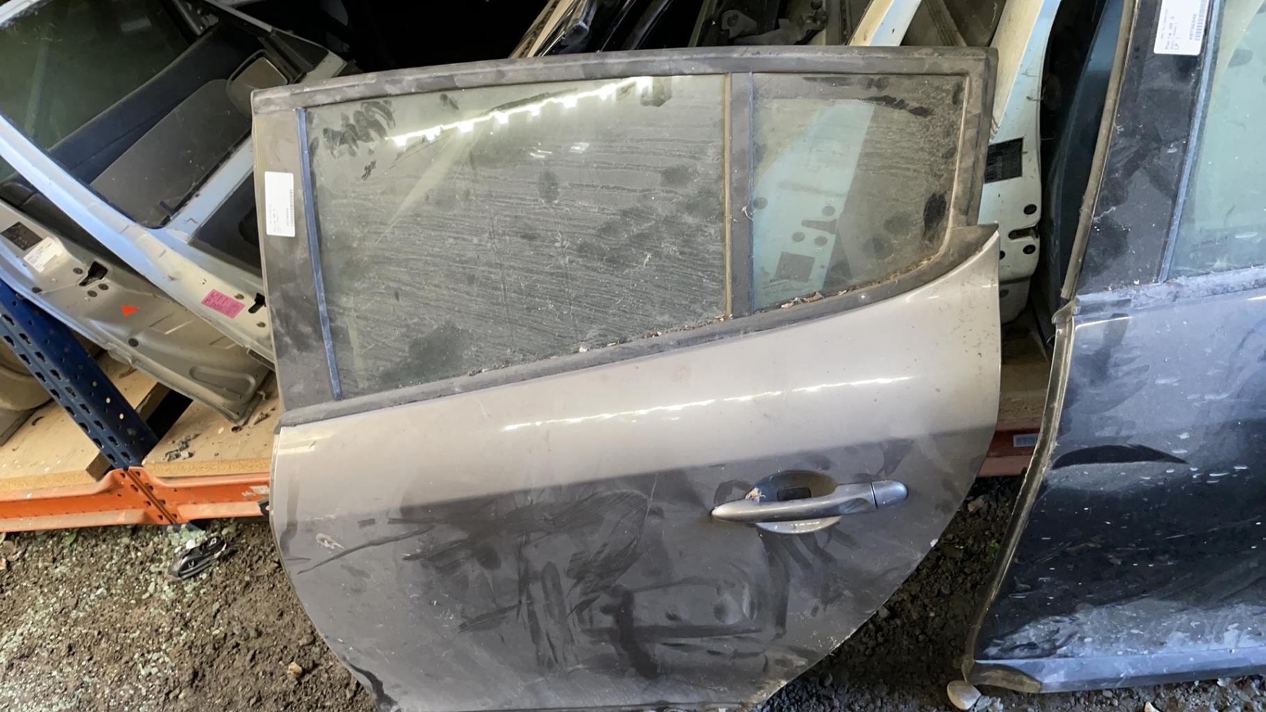 Portiera posteriore sinistra RENAULT MEGANE 3 PHASE 1  - 1