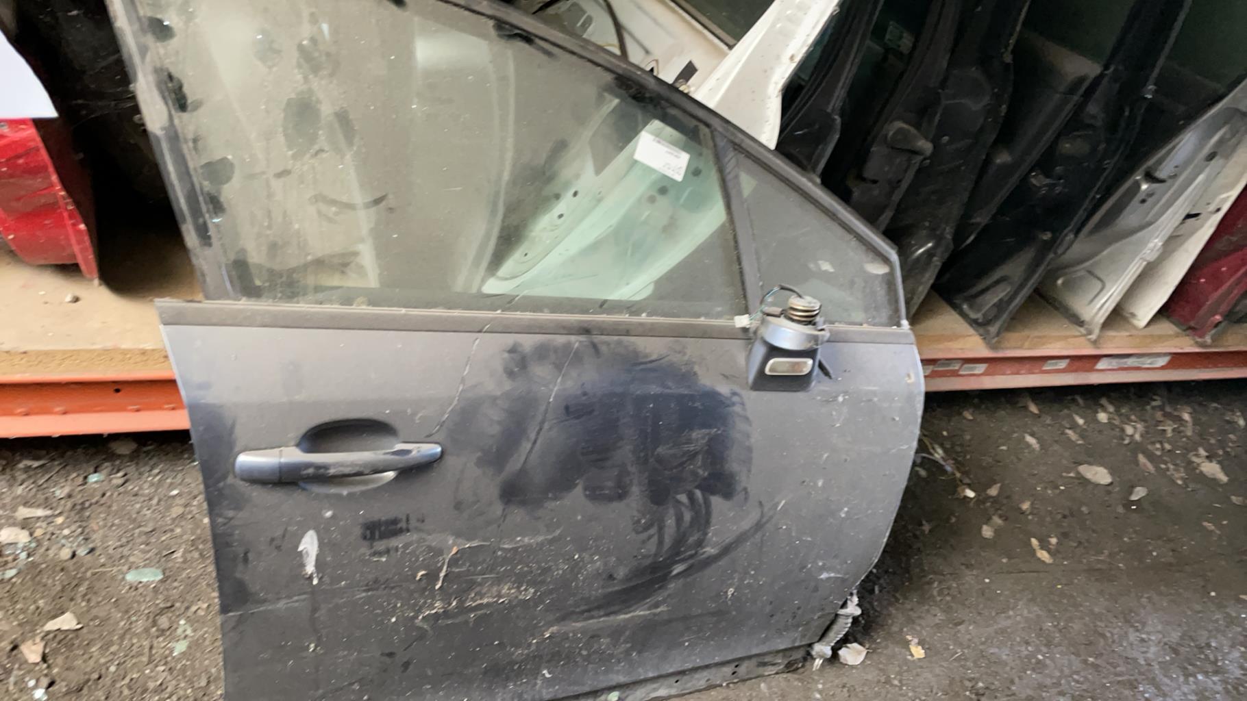 Portiera anteriore destra CITROEN C4 1 PHASE 1 Diésel - 1