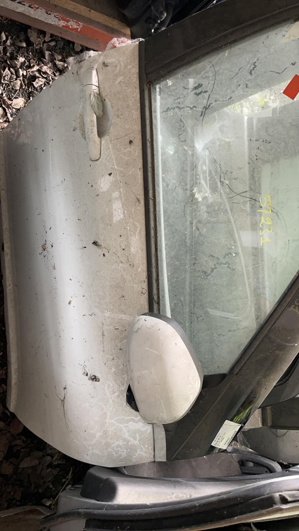 Portiera anteriore destra SUZUKI SWIFT 3 Diésel - 1