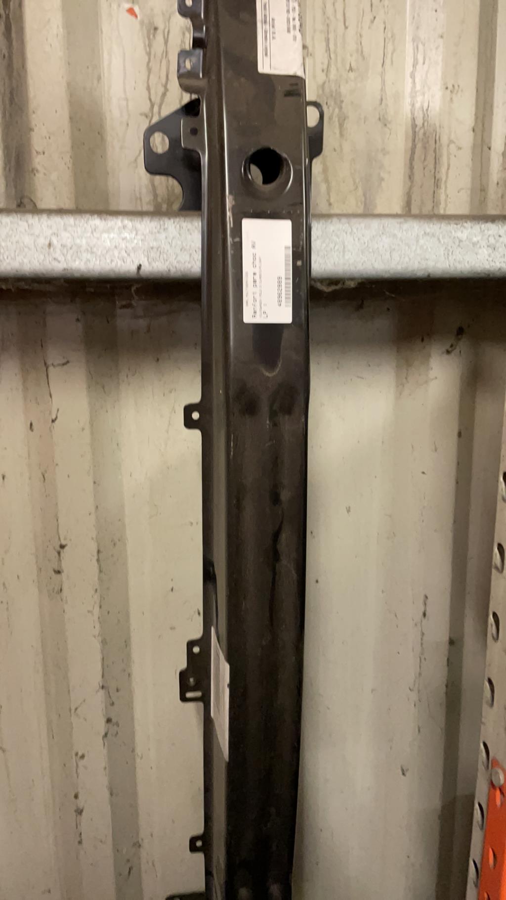 Traversa rinforzo paraurti anteriore VOLKSWAGEN POLO 3 CLASSIC/FLIGHT  - 1