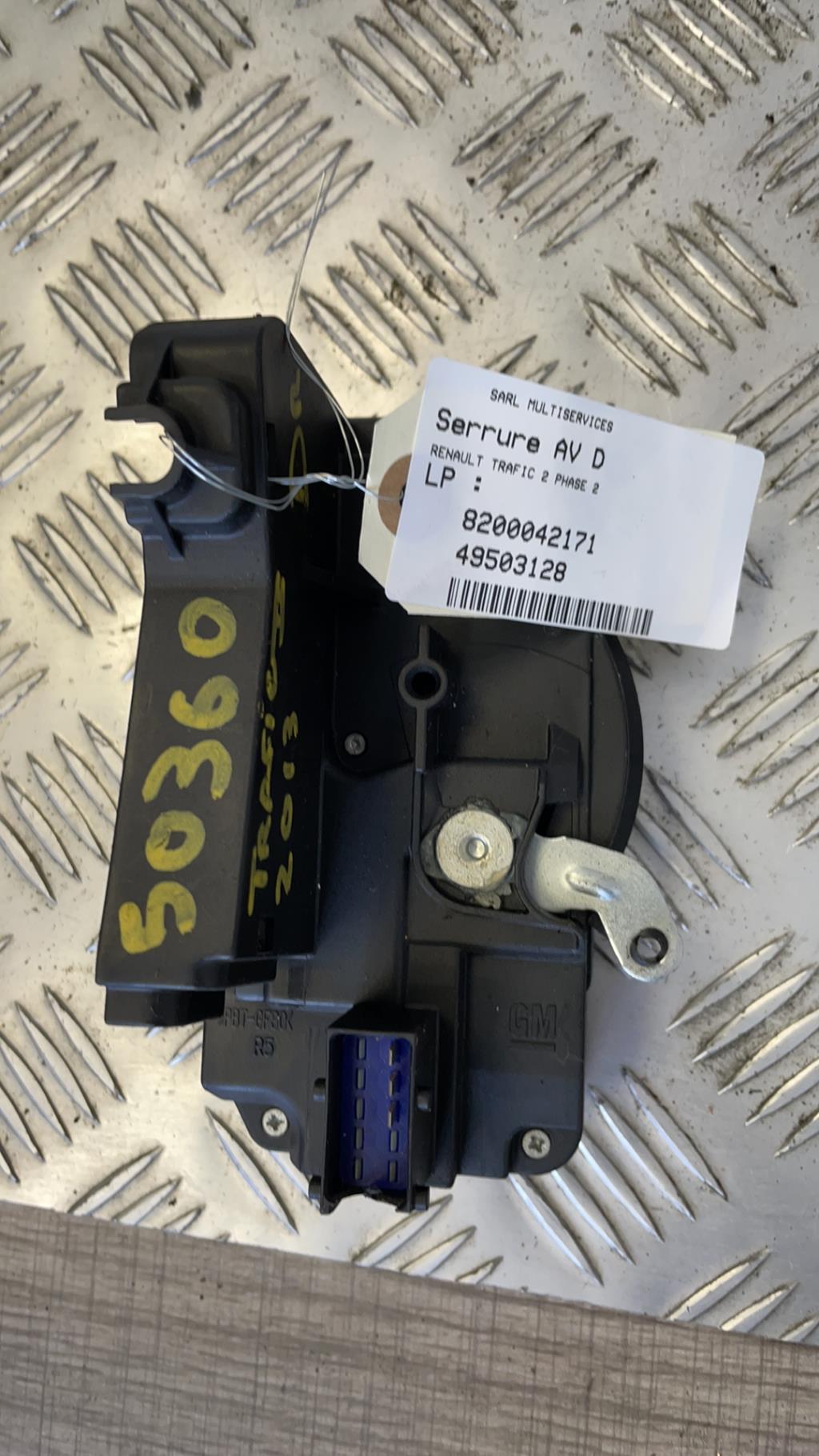 Serrure avant droit RENAULT TRAFIC 2 PHASE 2  - 1