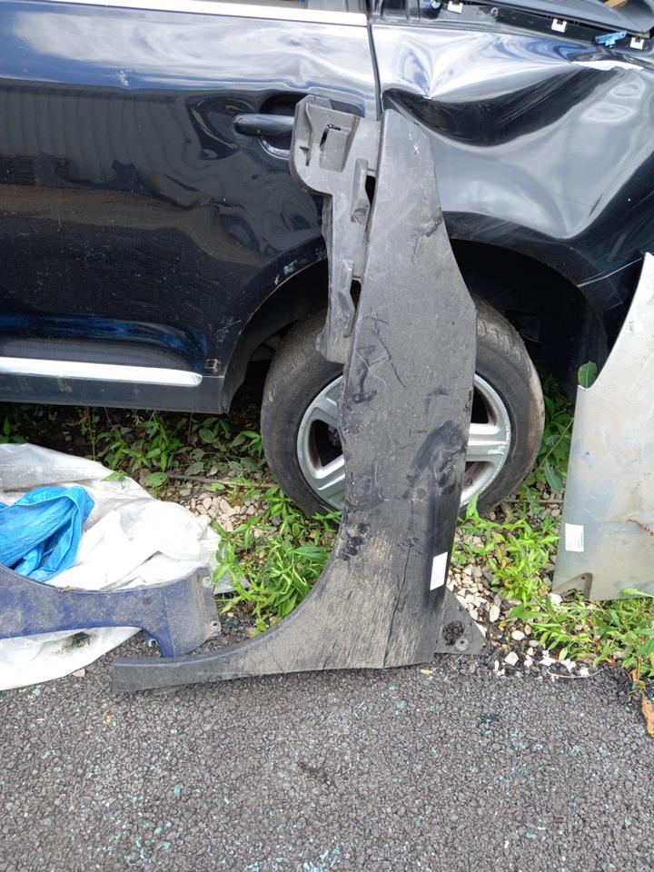 Parafango anteriore sinistro PEUGEOT 807 Diésel - 1