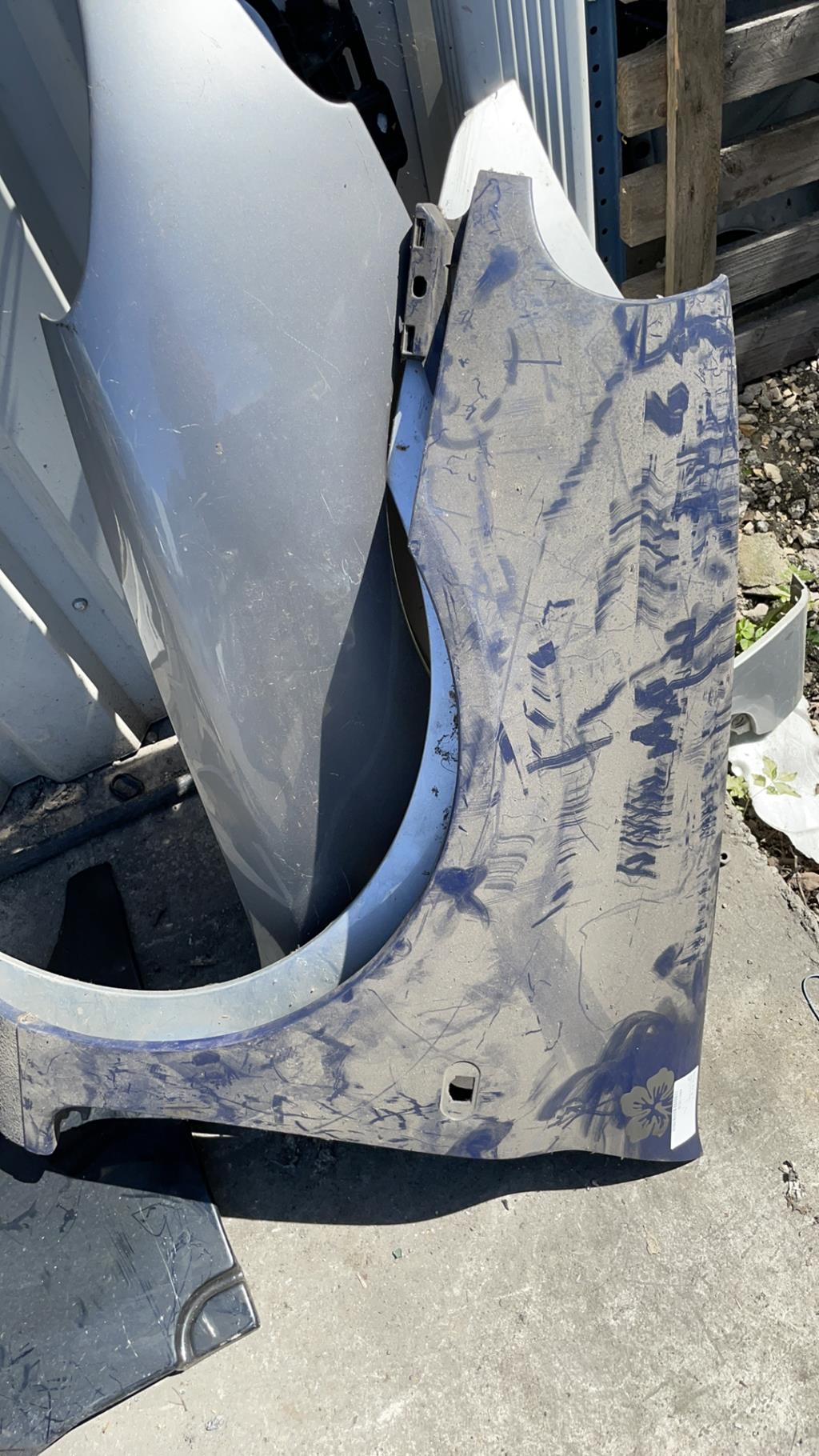 Parafango anteriore sinistro RENAULT CLIO 2 PHASE 1  - 1