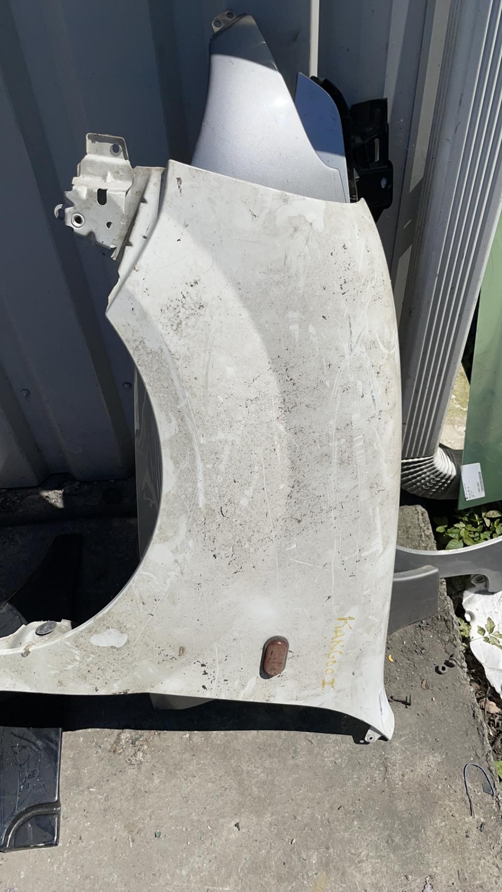 Parafango anteriore sinistro RENAULT KANGOO 1 PHASE 1  - 1