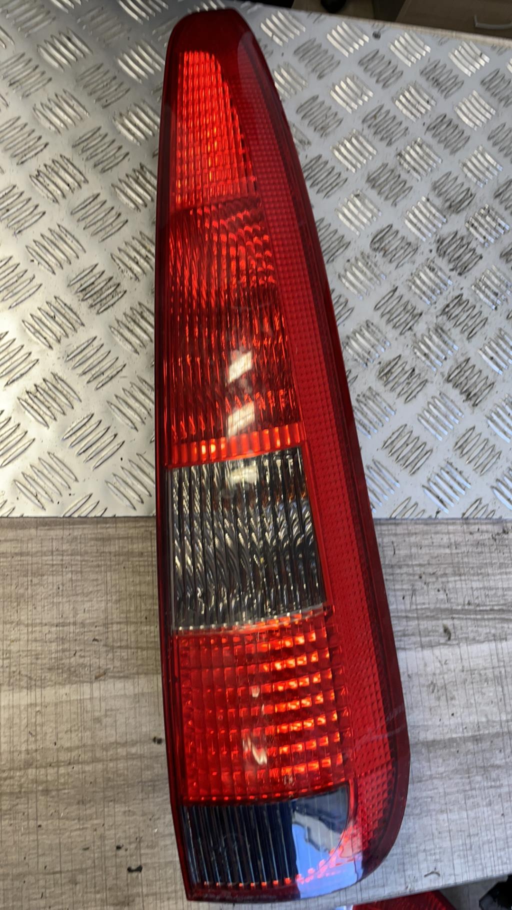 Fanale posteriore principale destro (luci) FORD FUSION PHASE 1 Gasolina - 1