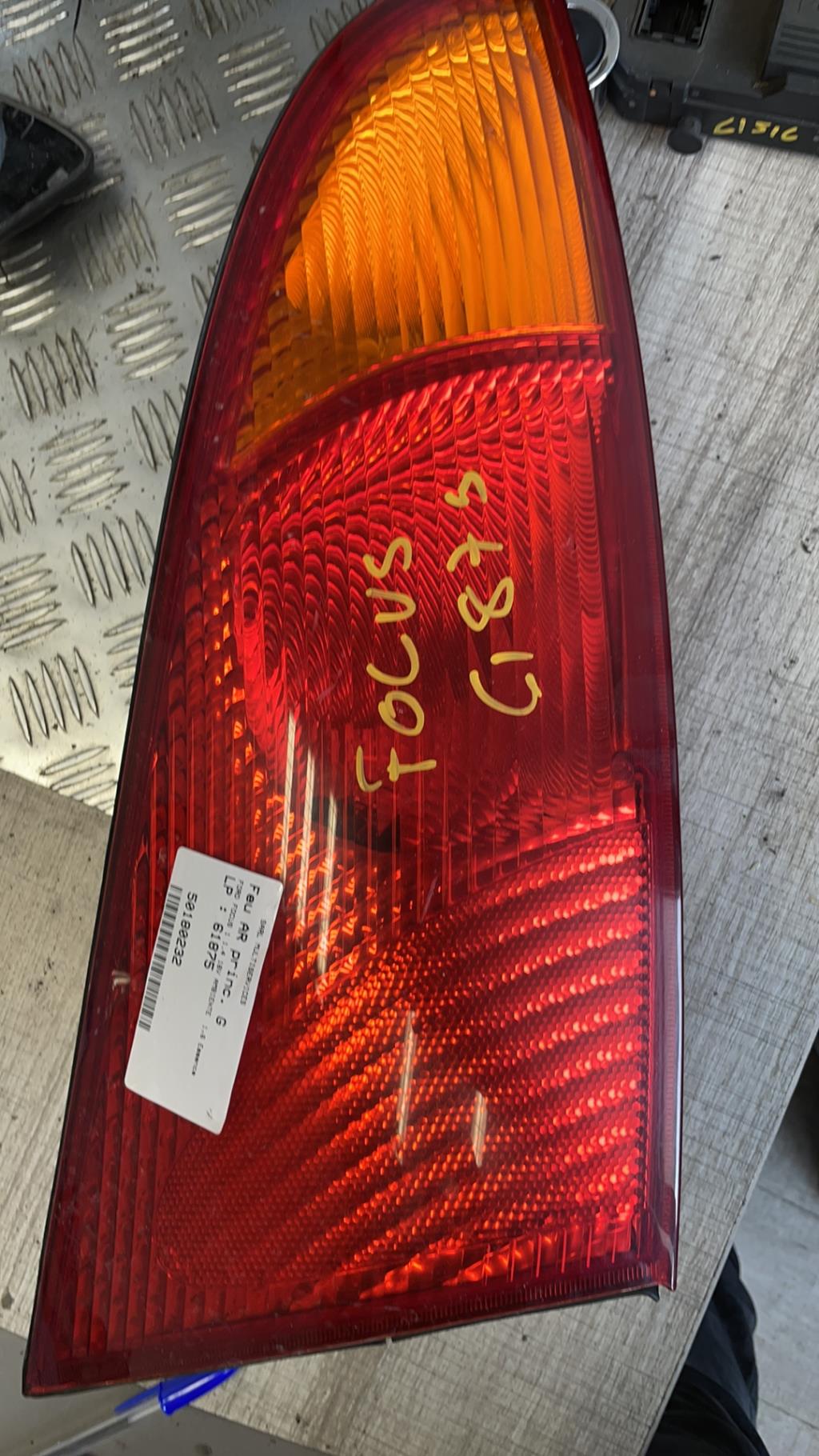 Fanale posteriore principale sinistro (luci) FORD FOCUS 1 Gasolina - 1