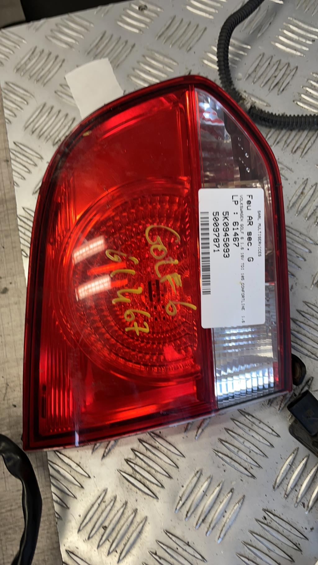 Feu arriere secondaire gauche (feux) VOLKSWAGEN GOLF 6 Diesel - 1