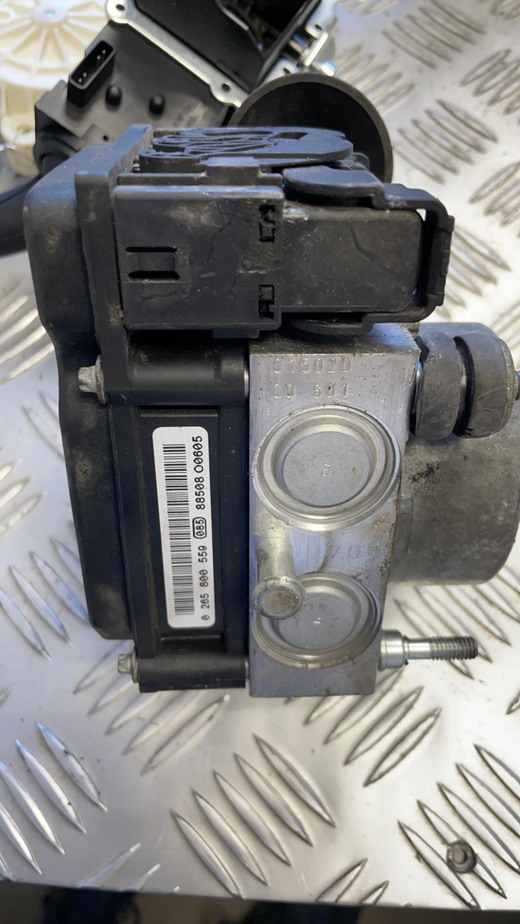 Blocco ABS (antibloccaggio freni) RENAULT CLIO 3 PHASE 1 Gasolina - 1