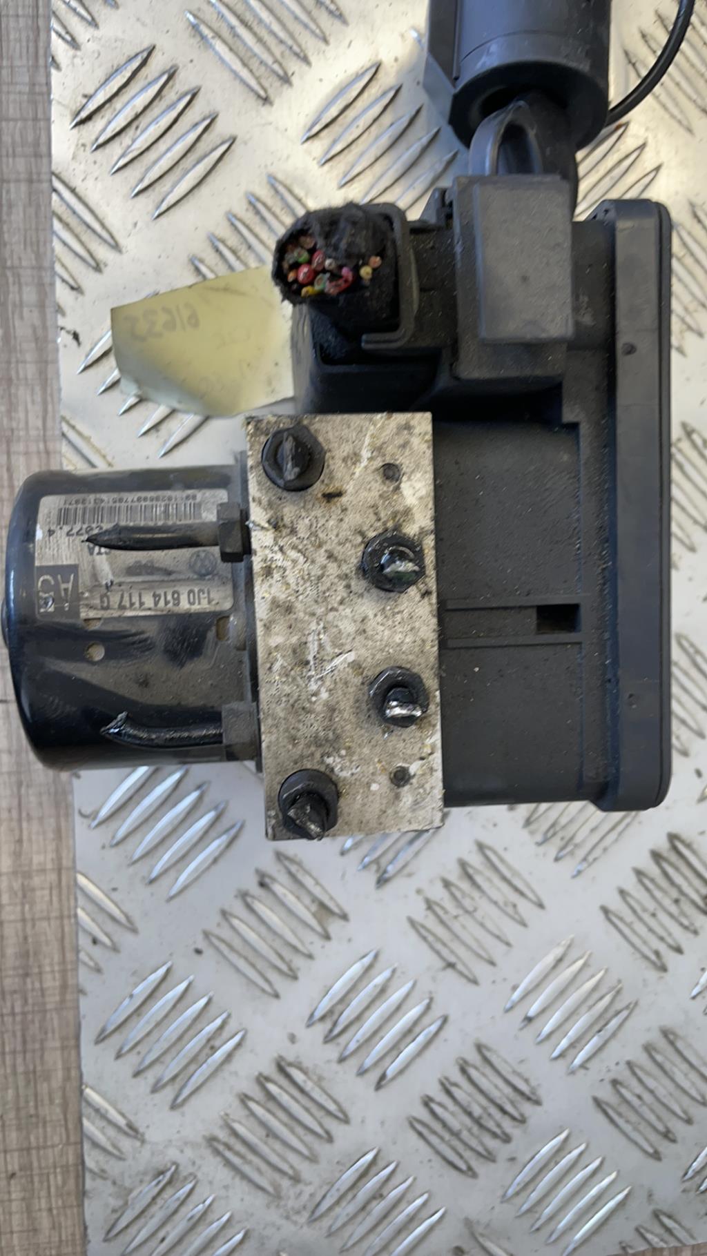Blocco ABS (antibloccaggio freni) SEAT LEON 1 Diésel - 1