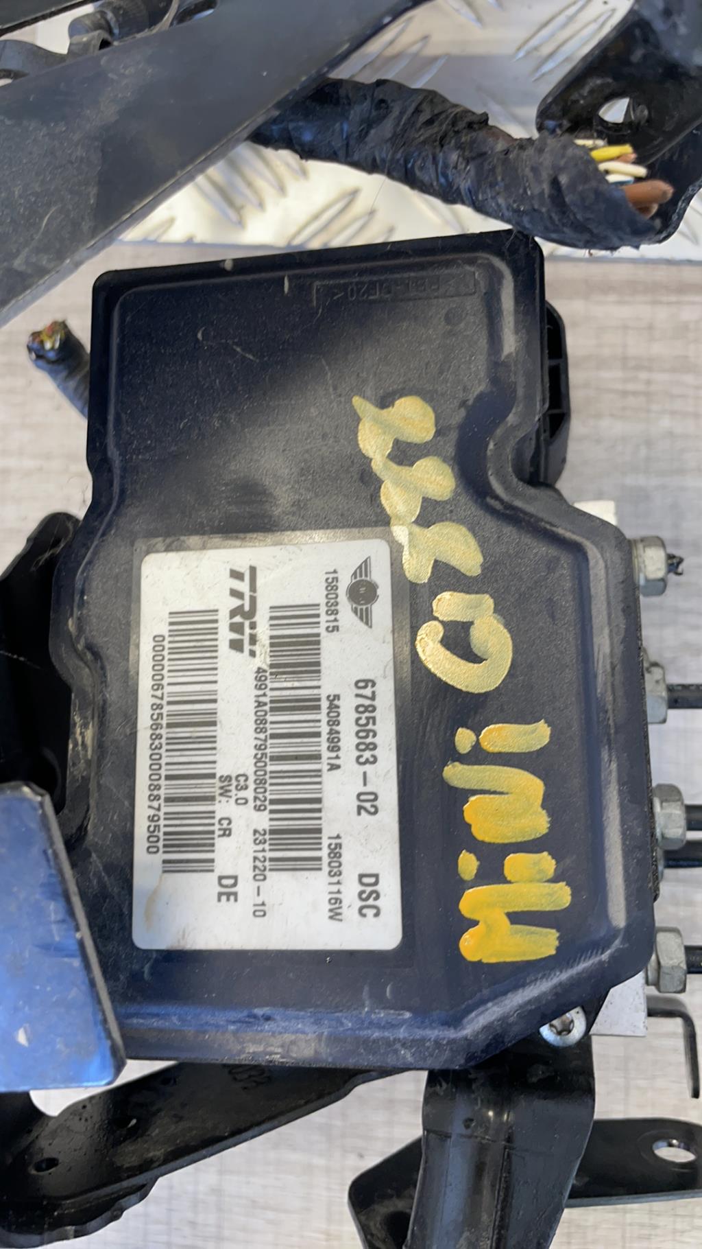 Bloc ABS (freins anti-blocage) MINI MINI 2 R55 CLUBMAN PHASE 1 BREAK Essence - 1