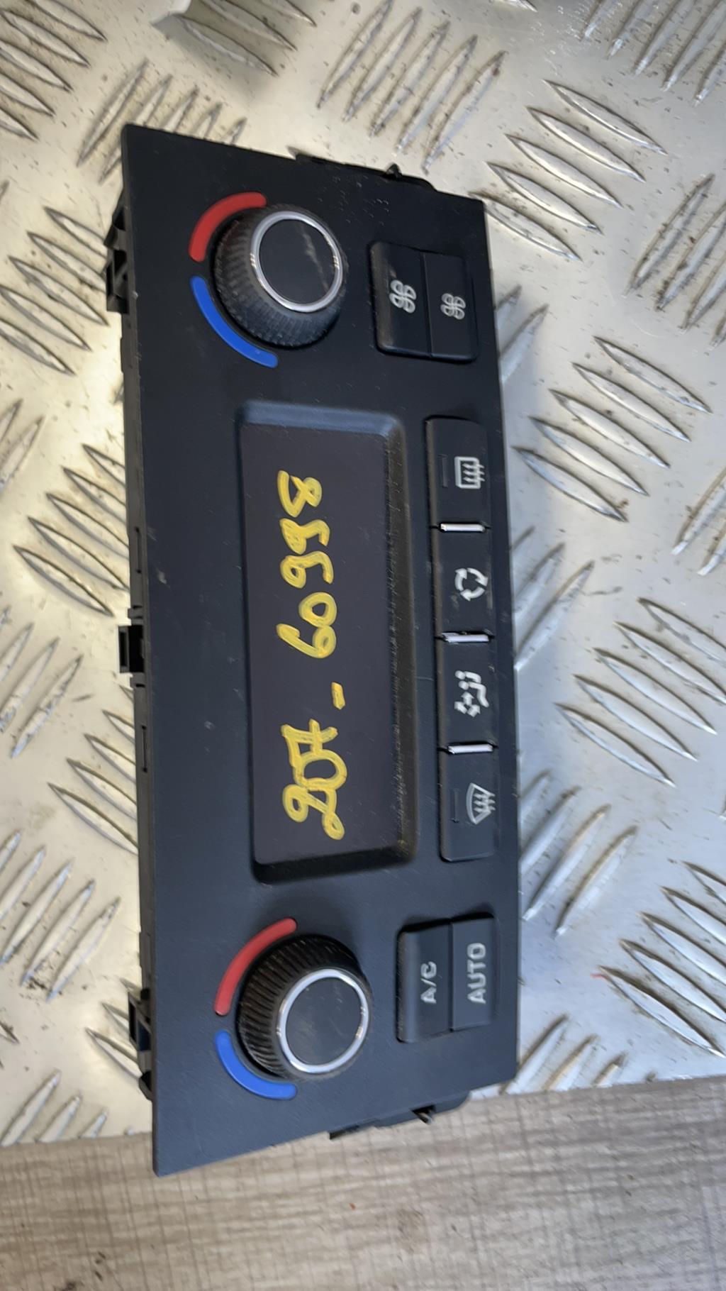 Commande chauffage PEUGEOT 207 PHASE 2 Essence - 1