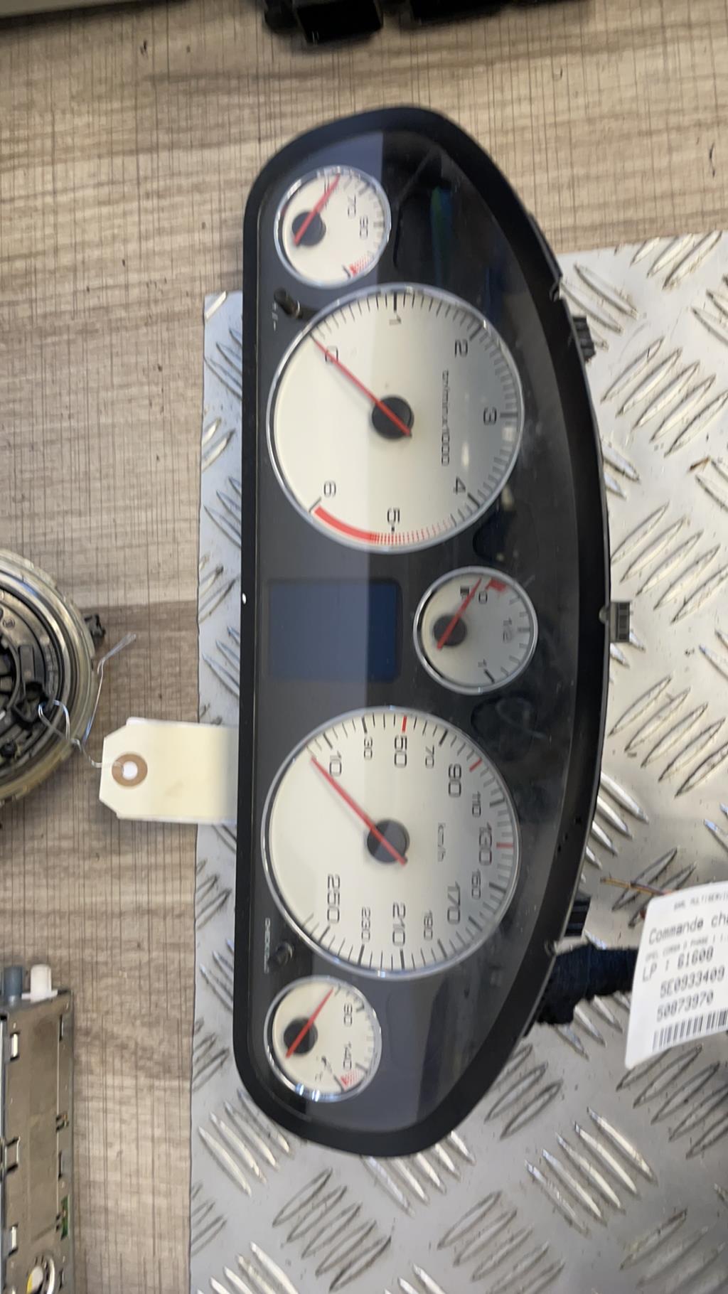 Compteur PEUGEOT 407 PHASE 1 BREAK Diesel - 1