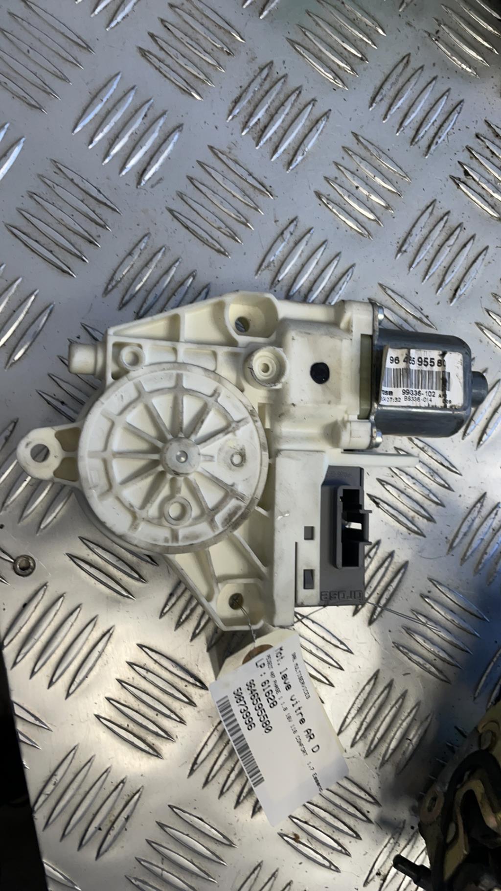 Motore alzacristalli posteriore destro PEUGEOT 407 PHASE 1 Gasolina - 1