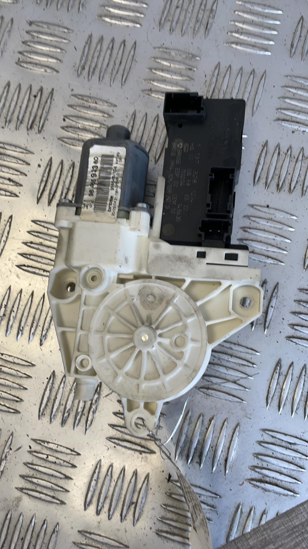 Motore alzacristalli anteriore sinistro PEUGEOT 407 PHASE 1 Gasolina - 1