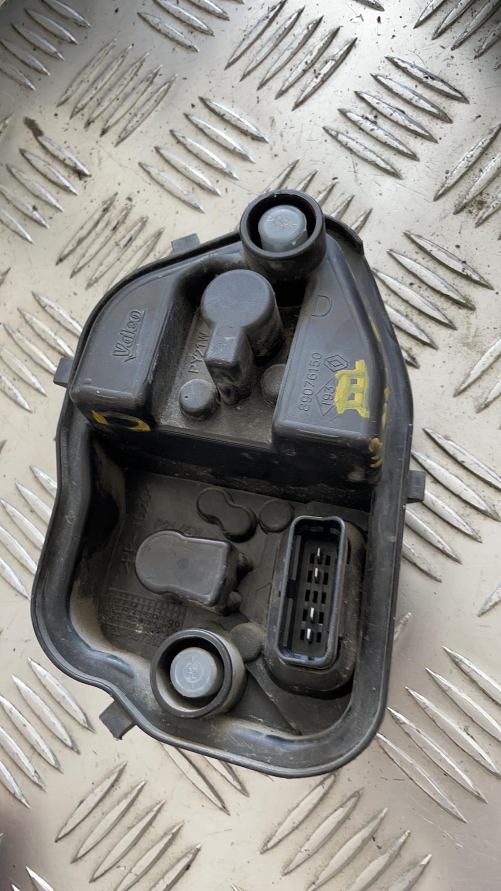 Base portalampade fanale posteriore destro RENAULT MEGANE 3 PHASE 1  - 1