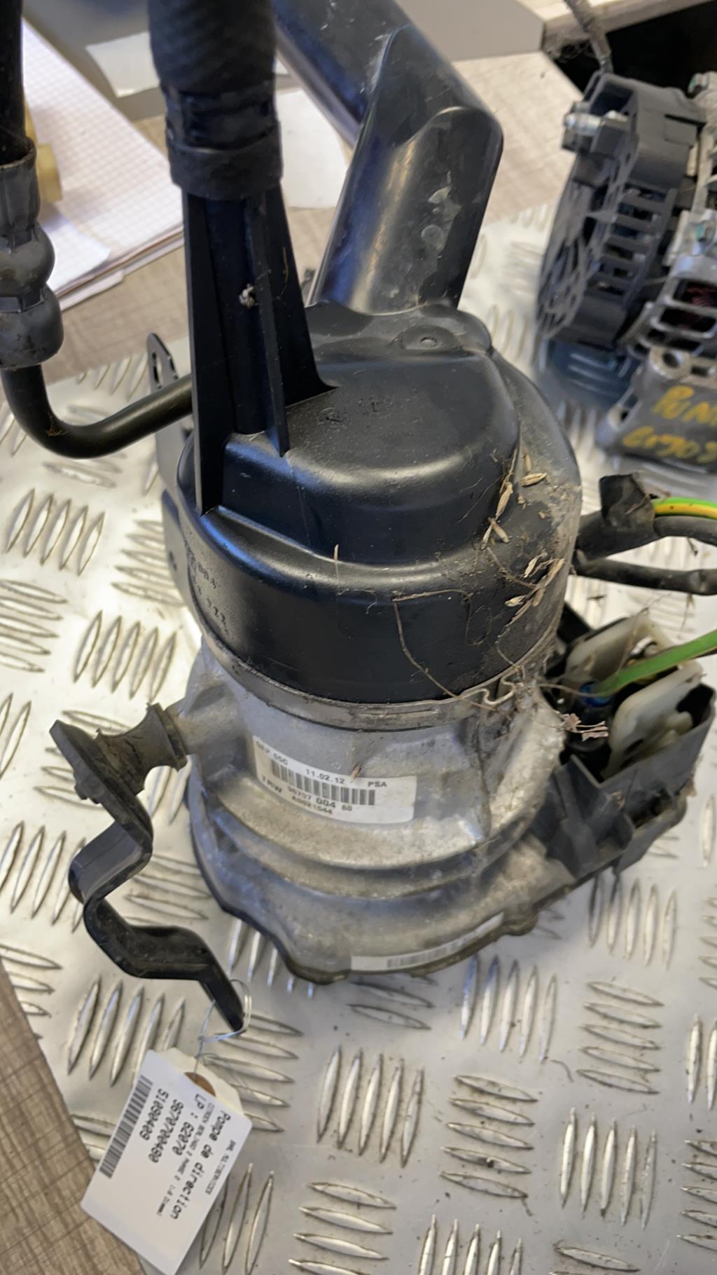 Pompe de direction CITROEN BERLINGO 2 PHASE 1 Diesel - 1