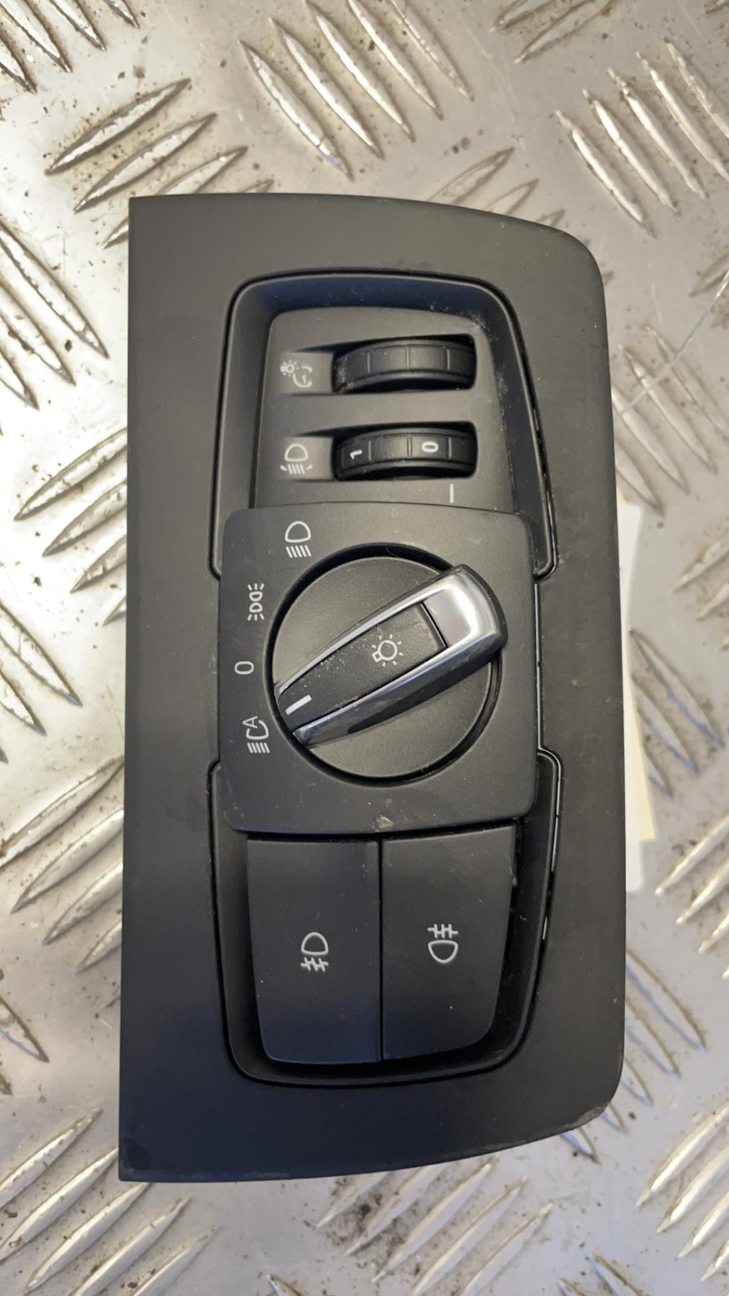 Commande de phare BMW SERIE 3 F30 PHASE 1 Diesel - 1
