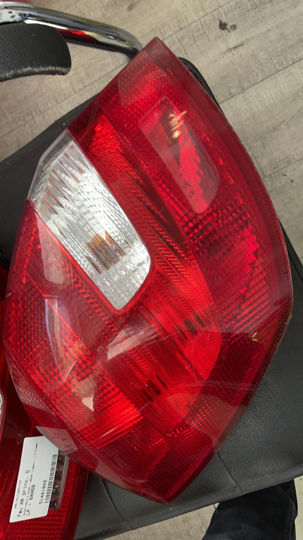 Fanale posteriore principale sinistro (luci) SKODA FABIA 2 PHASE 1 Diésel - 1