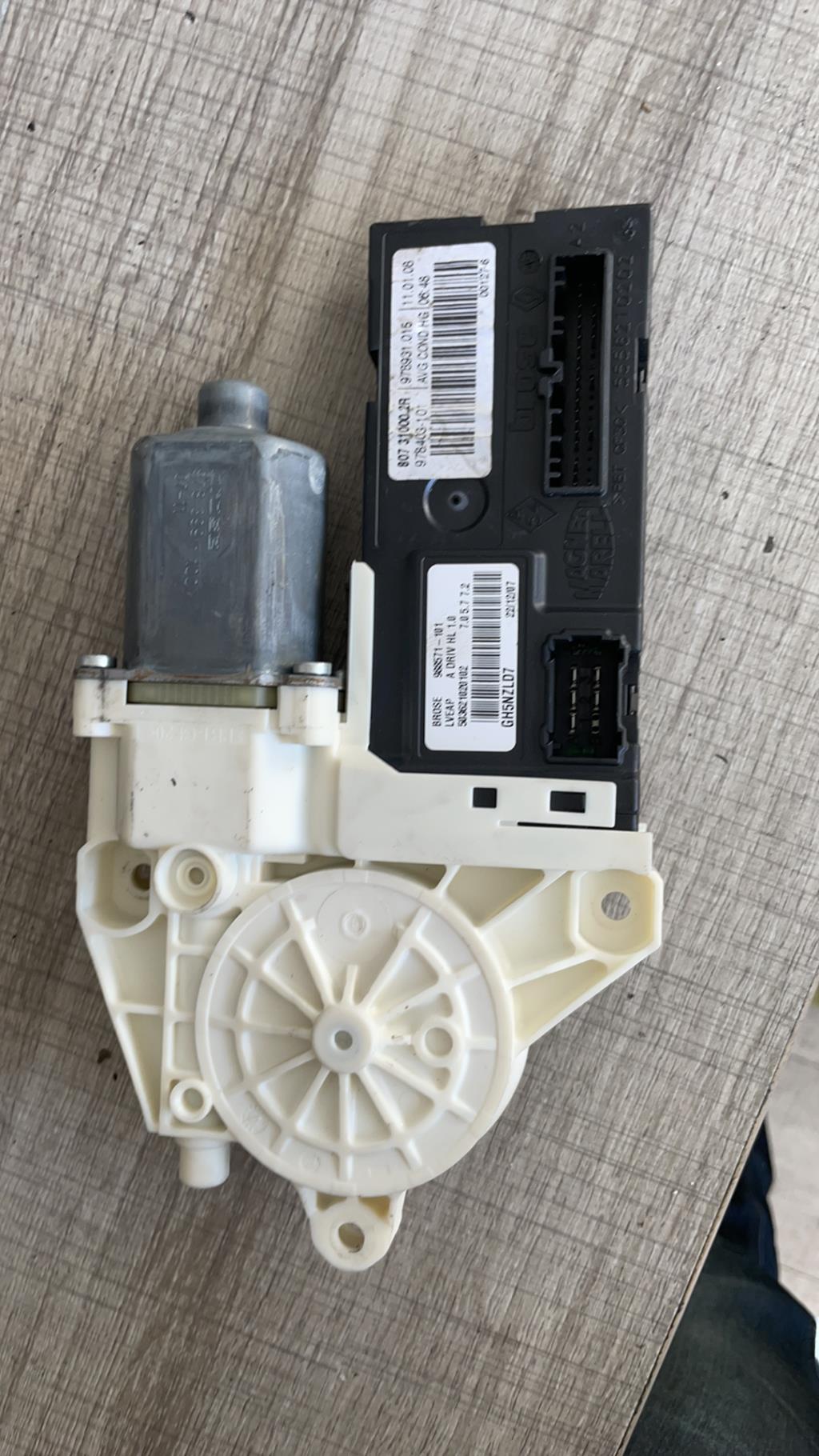 Motore alzacristalli anteriore sinistro RENAULT LAGUNA 3 PHASE 1 BREAK Diésel - 1