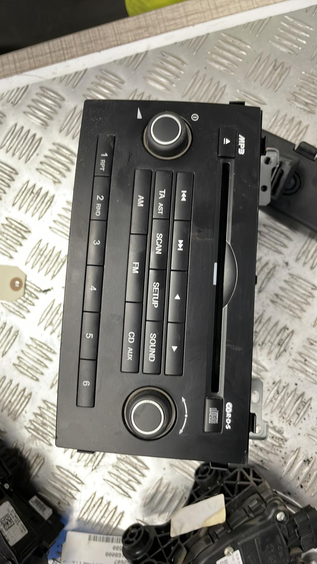 Autoradio originale KIA CEE-D 1 PHASE 1 Diésel - 1