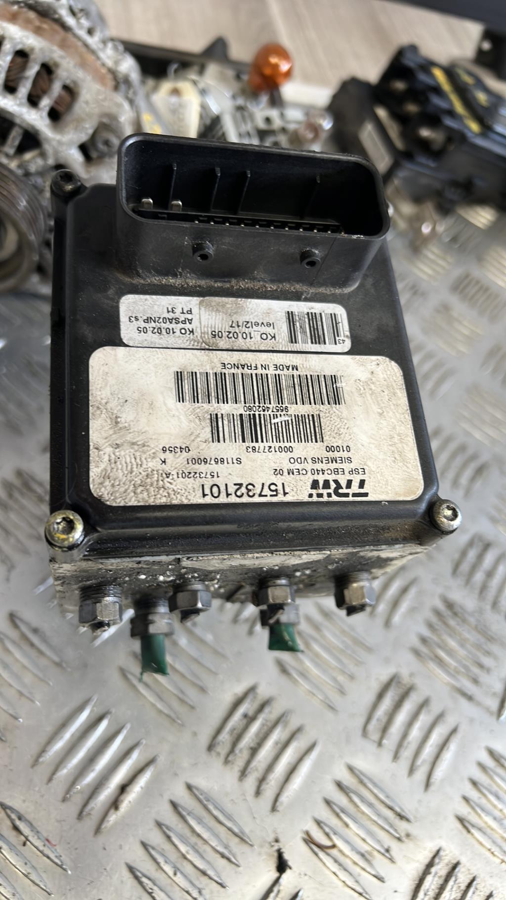 Blocco ABS (antibloccaggio freni) PEUGEOT 407 PHASE 1 Diésel - 1