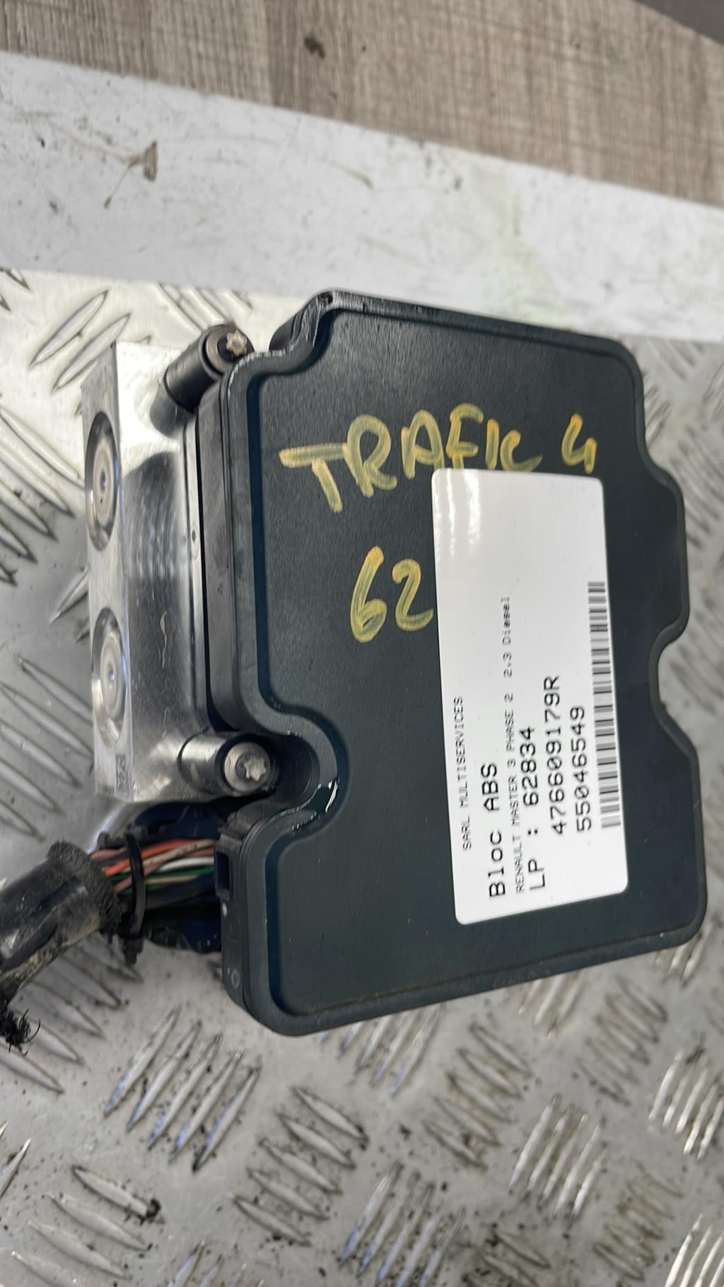 Bloc ABS (freins anti-blocage) RENAULT MASTER 3 PHASE 2 Diesel - 1