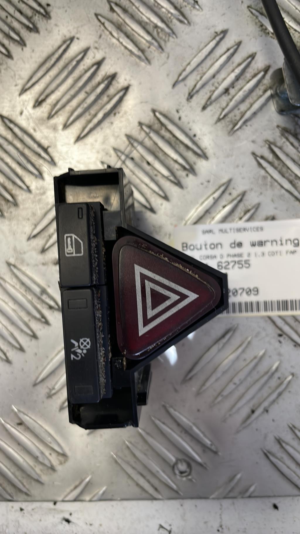 Bouton de warning OPEL CORSA D PHASE 2 Diesel - 1