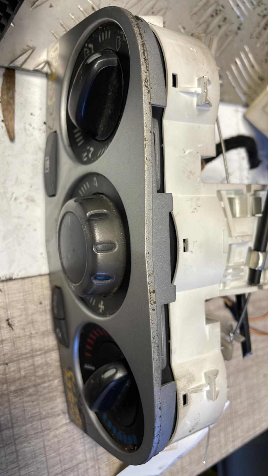 Commande chauffage OPEL CORSA D PHASE 2 Diesel - 1